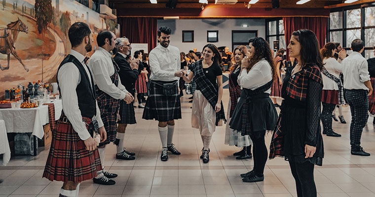 Danze di società dell'800 e scozzesi